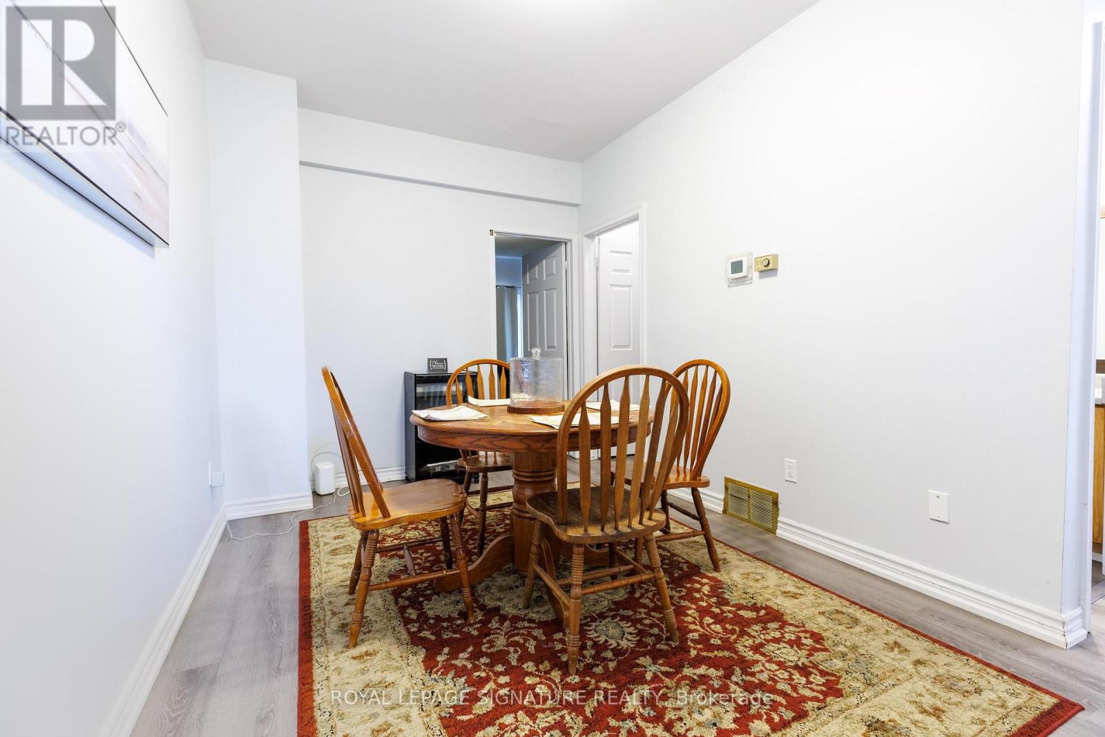 #5 1570 RICHMOND STREET - 11