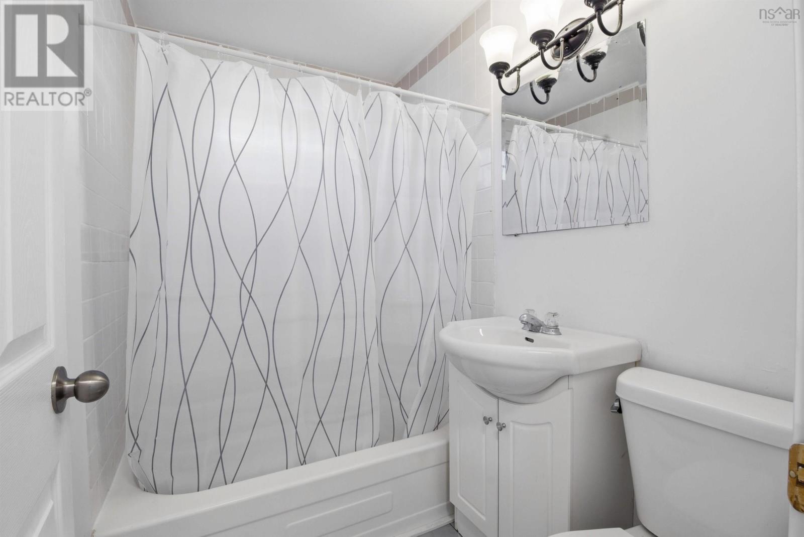 Property 25 of 35 of 26 Woodcrest Avenue