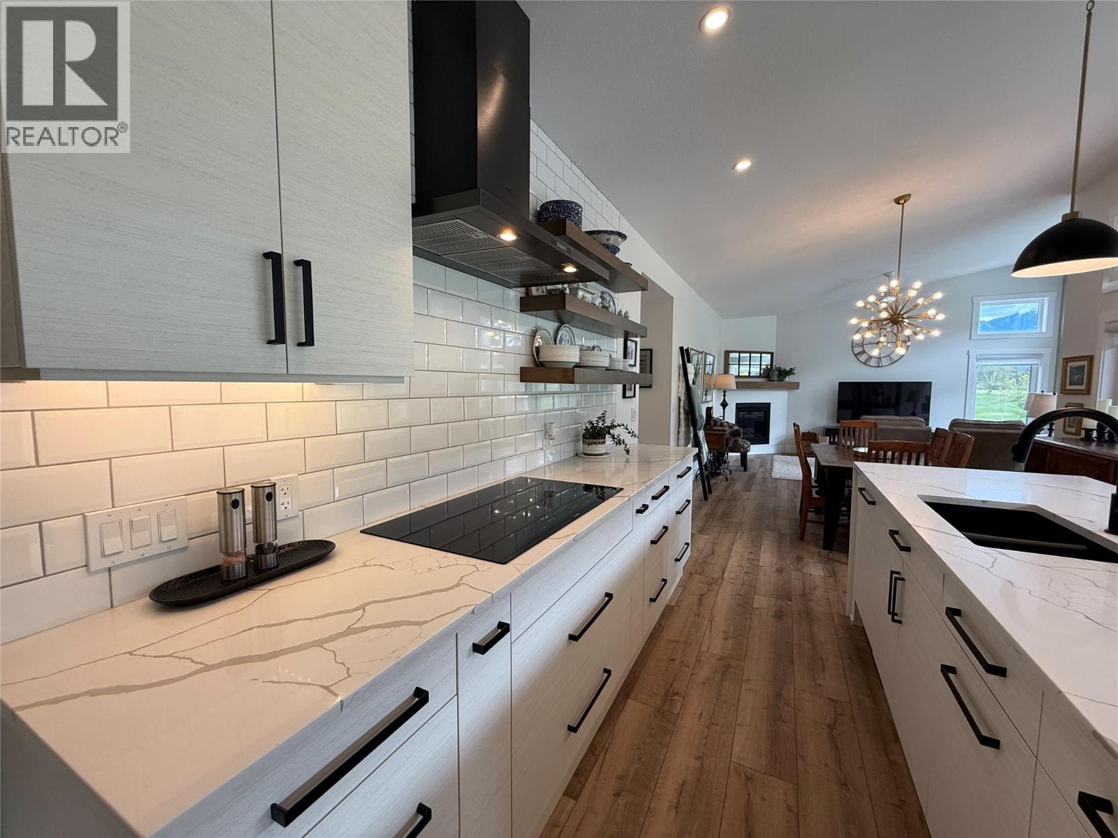 4962 RIVERSIDE Drive, Fairmont Hot Springs