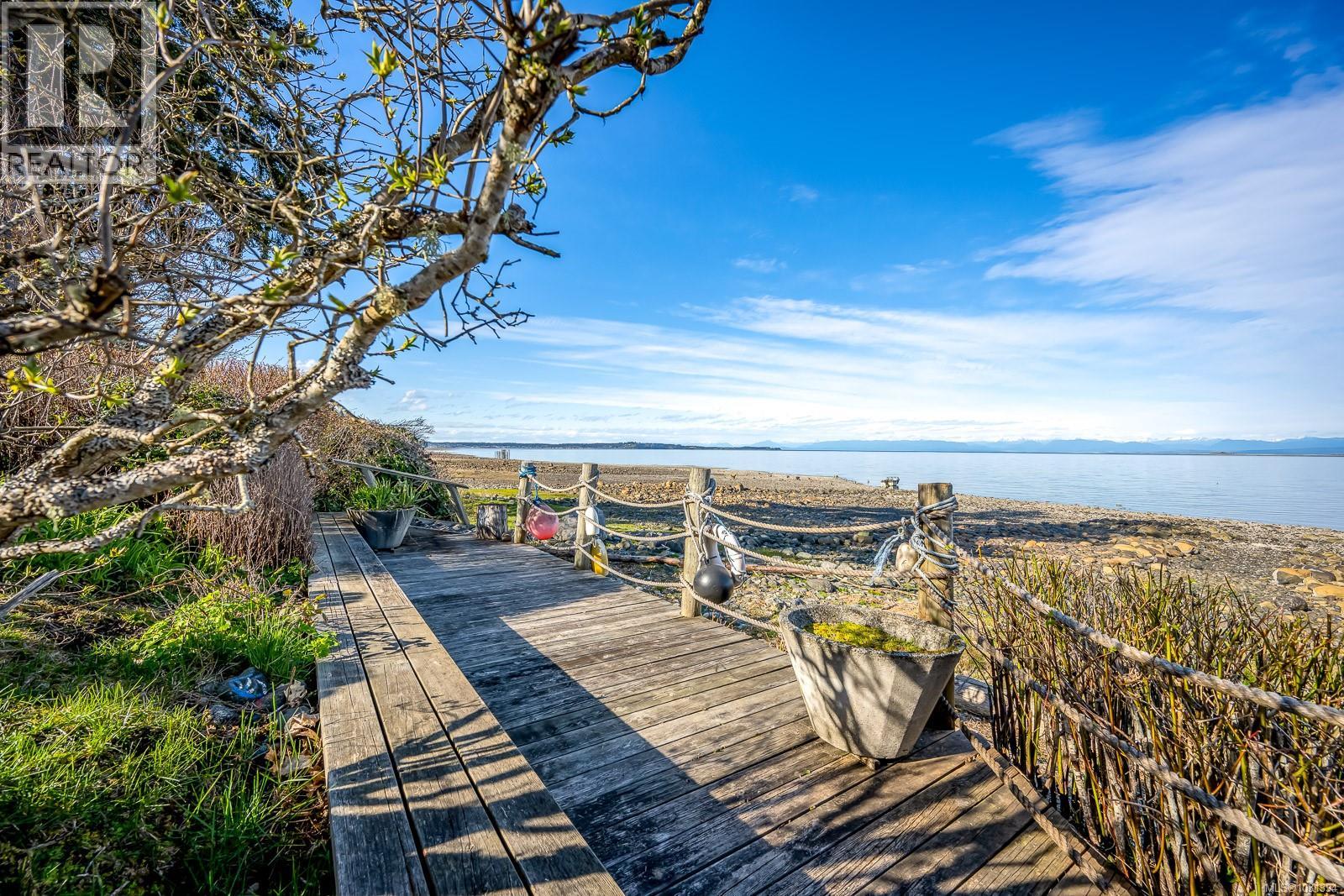 5018 Spence Rd, Courtenay