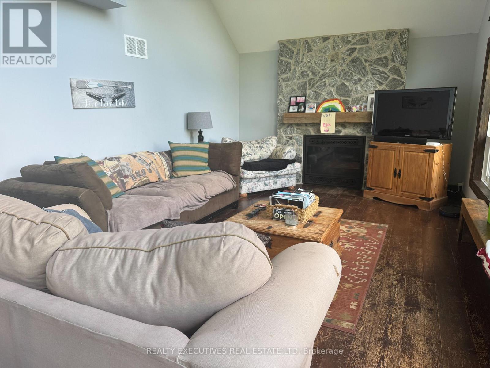 3A WHIPPOORWILL LANE N - 6