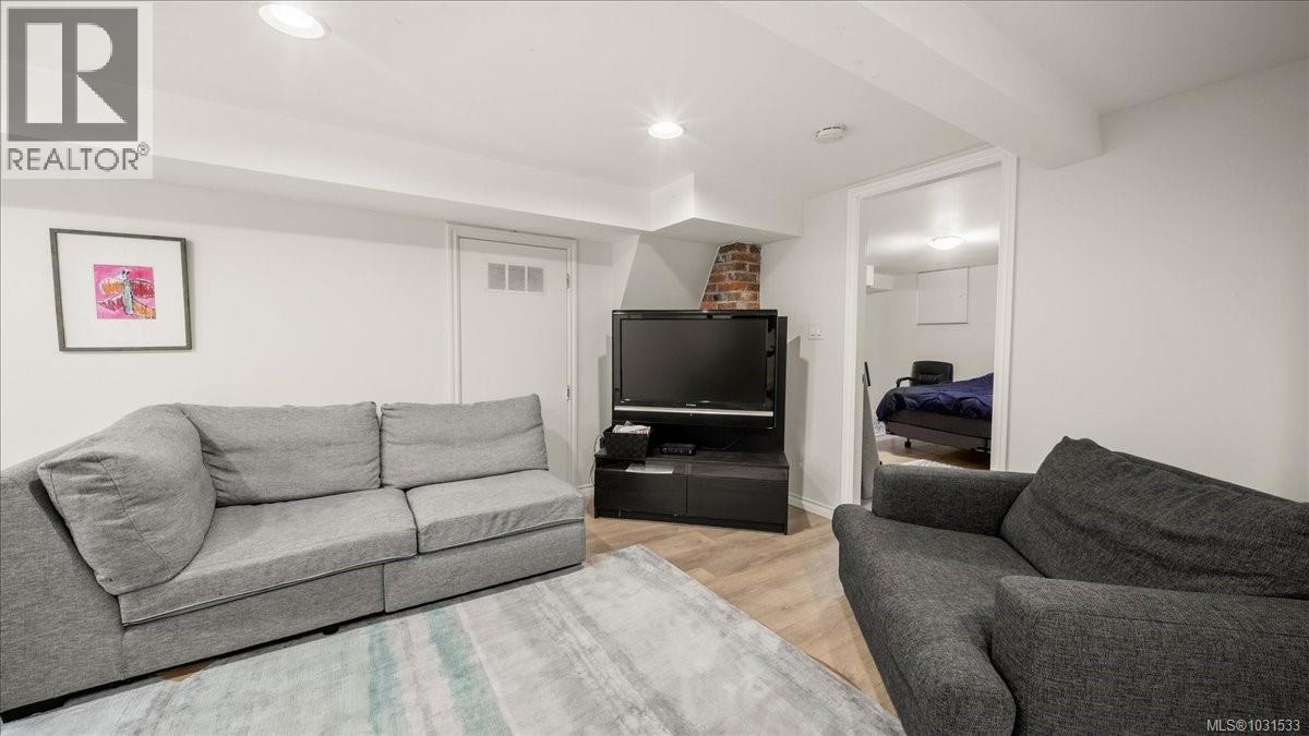 2360 CRANMORE RD - 26