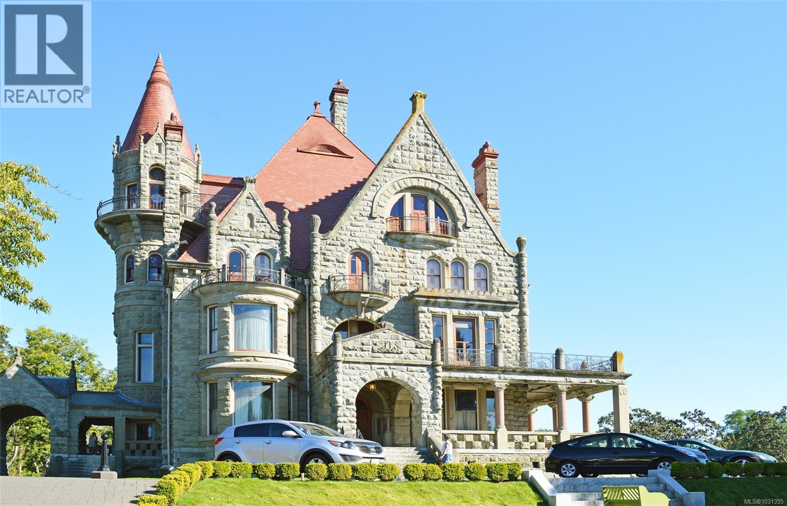 8 1331 Johnson St, Victoria