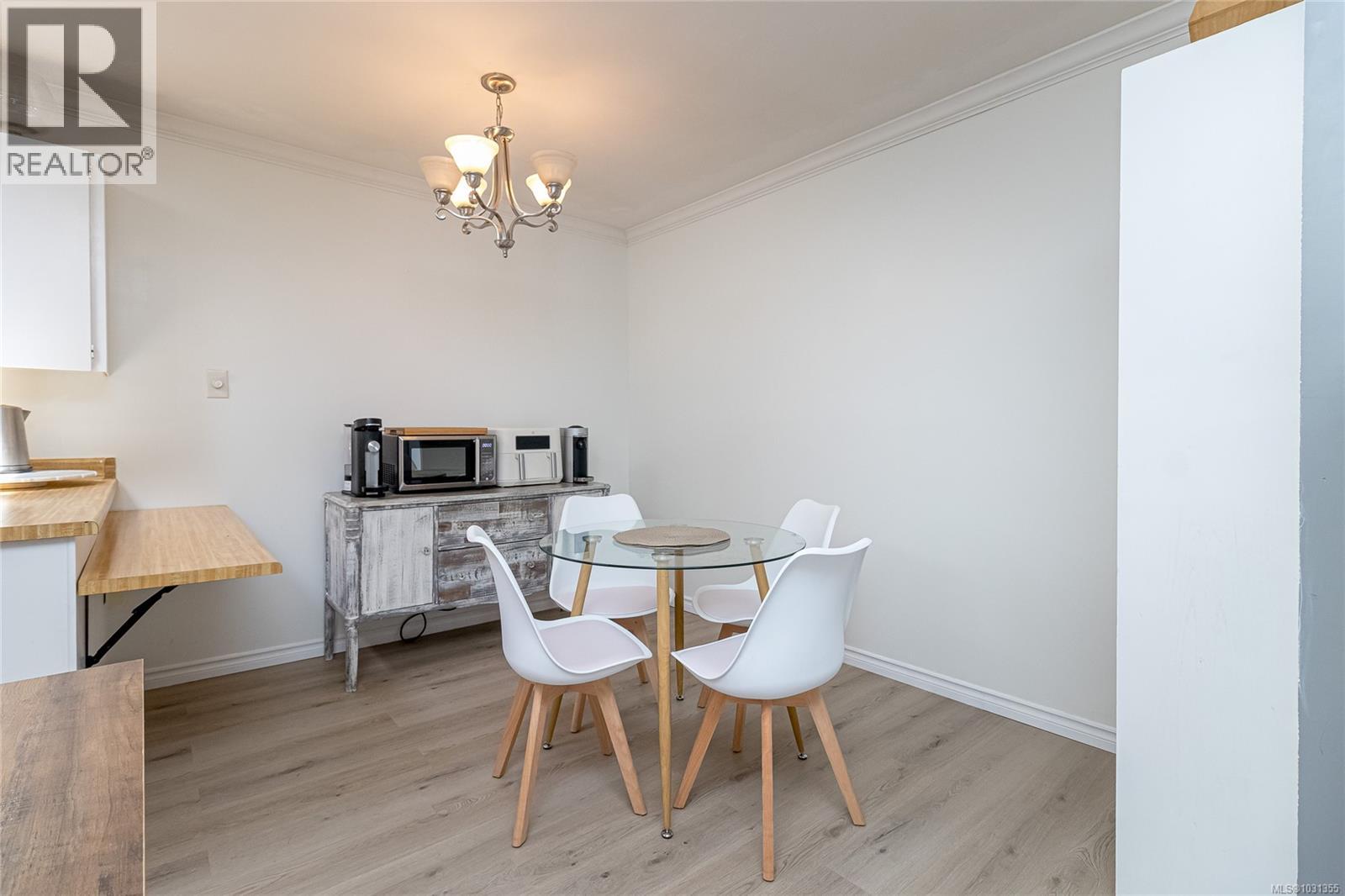 #8 1331 Johnson St - 9