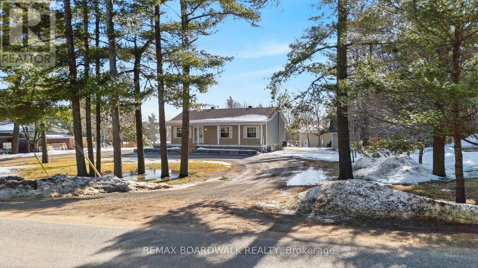 551 MCLACHLAN ROAD - 1