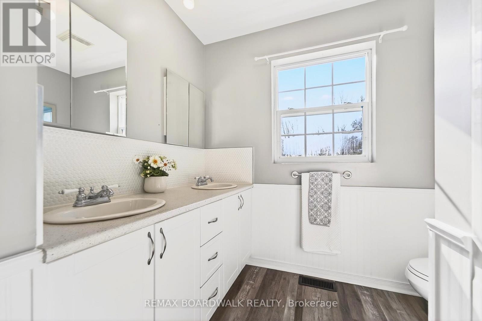 551 MCLACHLAN ROAD - 22