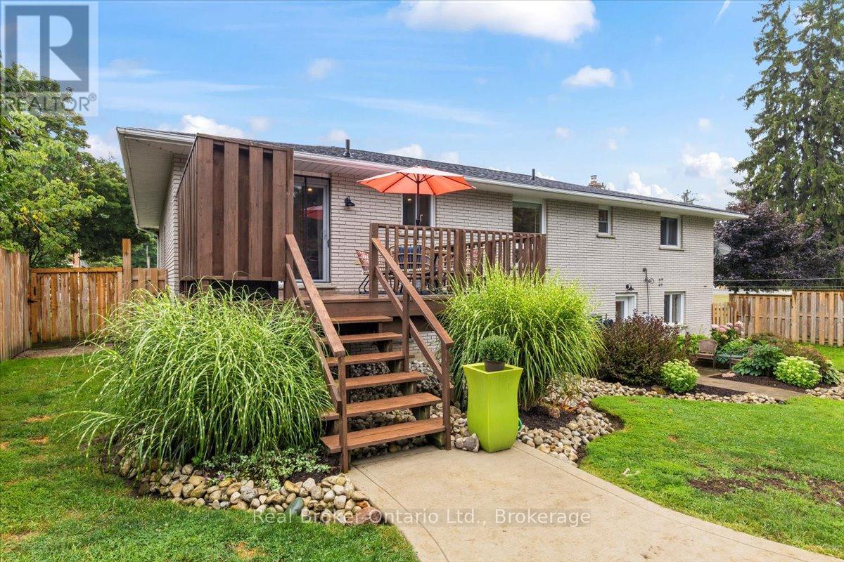 40 ARTHUR STREET W - 23