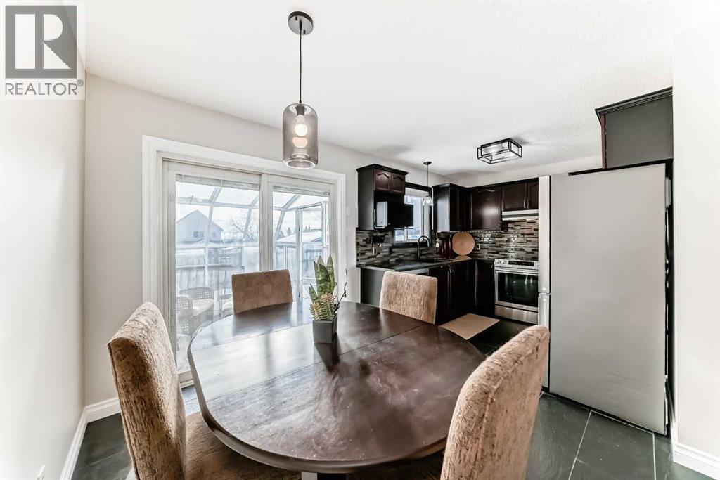 
          80 Hidden Point Northwest
            <br/>
            <span>Calgary</span>
            , 
            <span>AB</span>
             <span>T3A5P5</span>
         - Photo 17