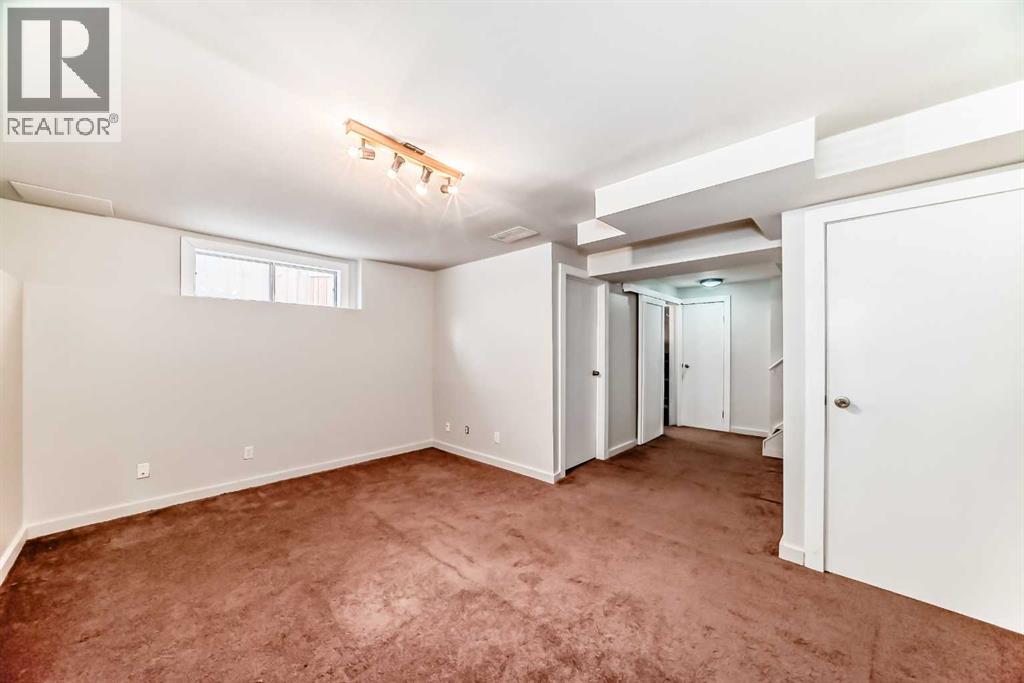 
          80 Hidden Point Northwest
            <br/>
            <span>Calgary</span>
            , 
            <span>AB</span>
             <span>T3A5P5</span>
         - Photo 40