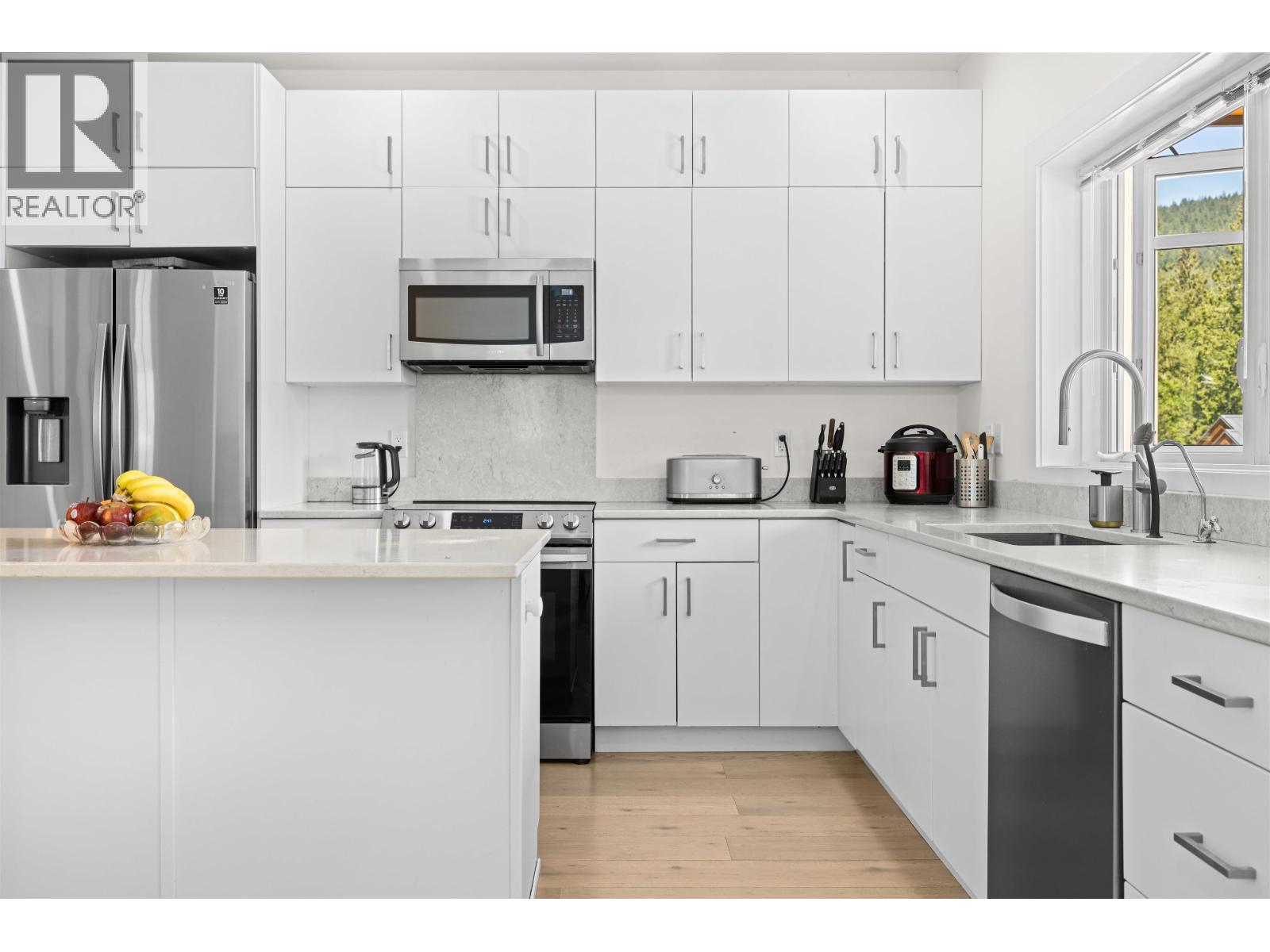 1096 FOXGLOVE LANE, Bowen Island