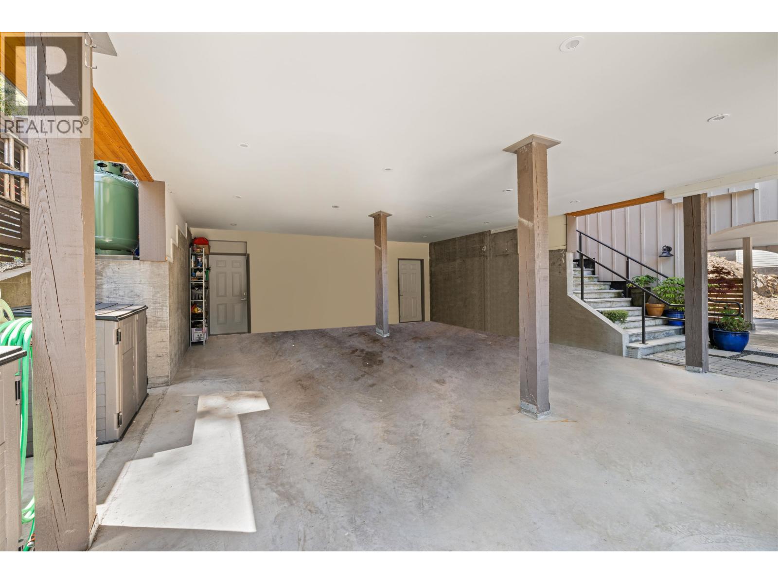 1096 FOXGLOVE LANE, Bowen Island