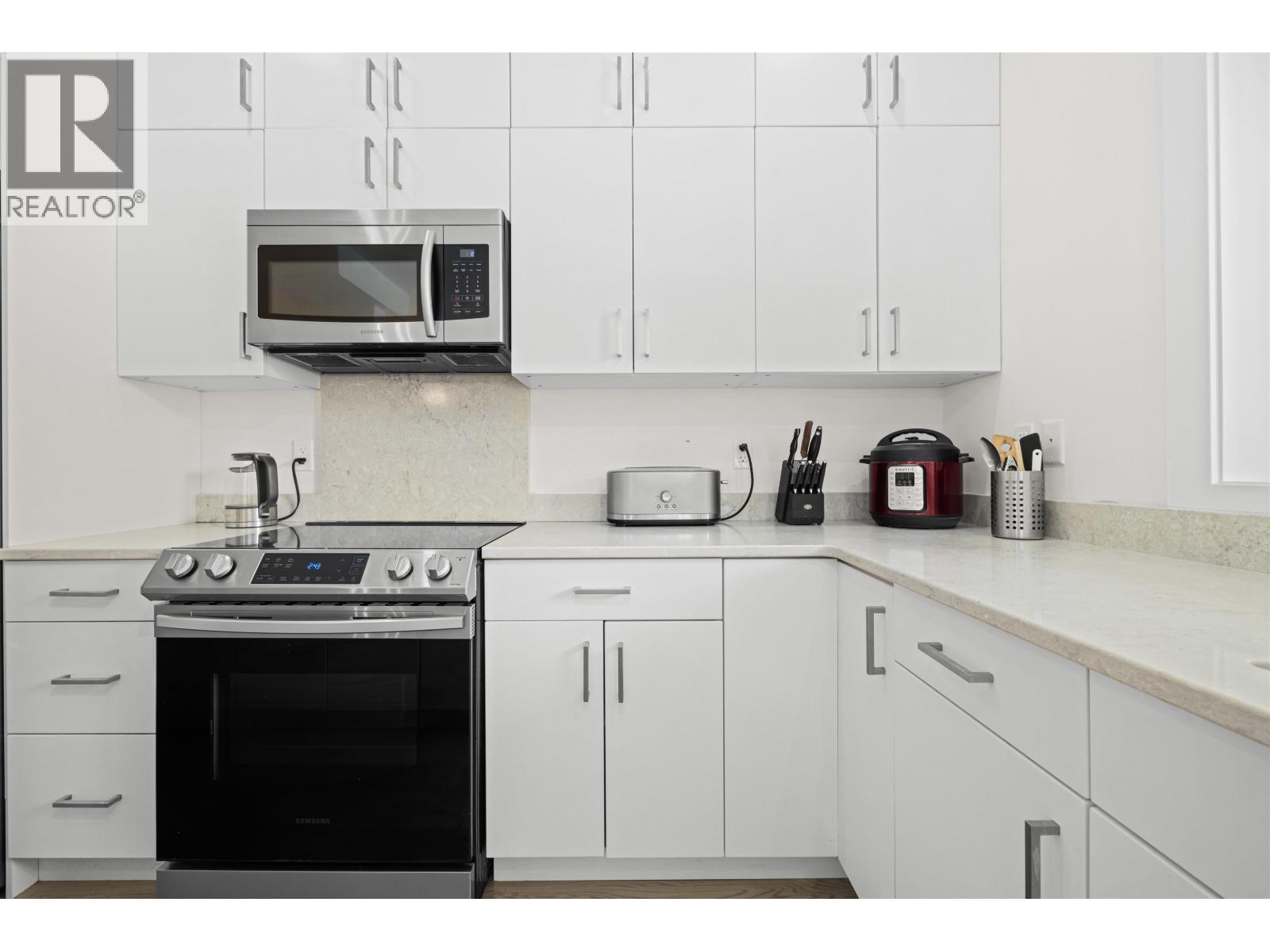 1096 FOXGLOVE LANE, Bowen Island