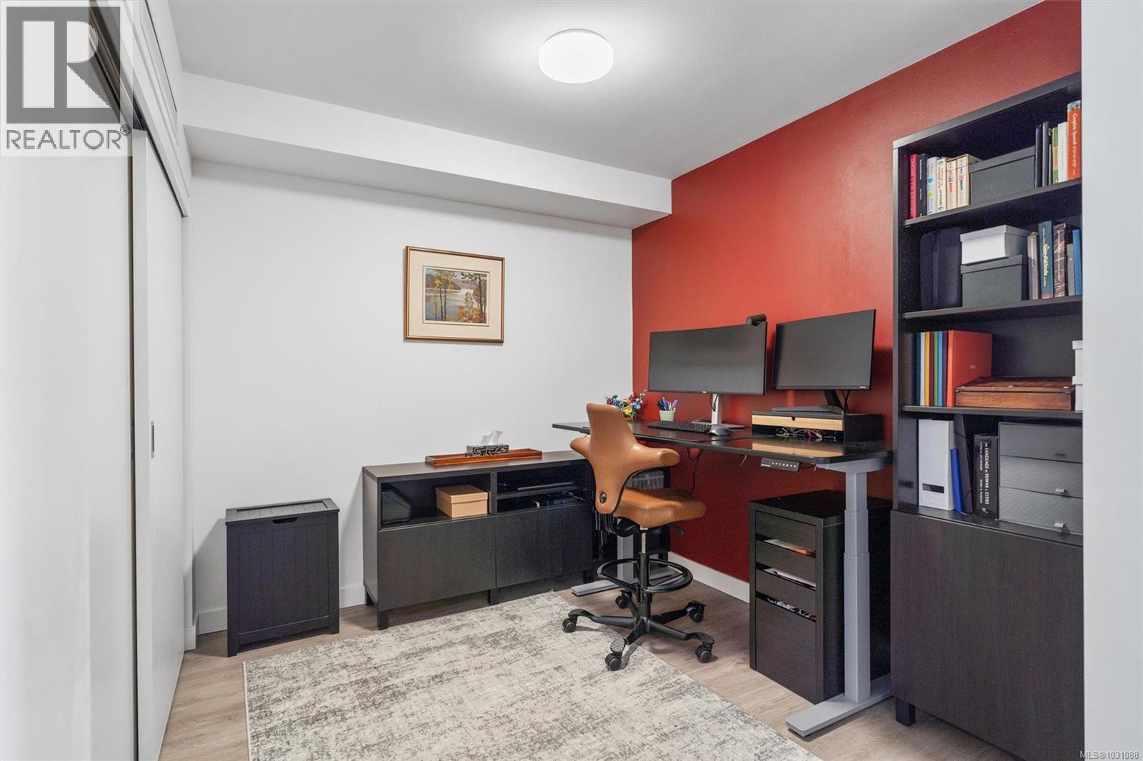 401 845 Johnson St, Victoria