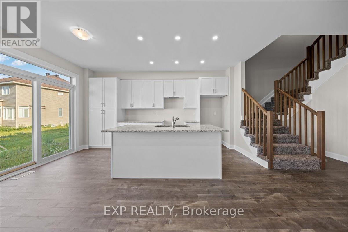 70 EASTWOOD DRIVE - 12