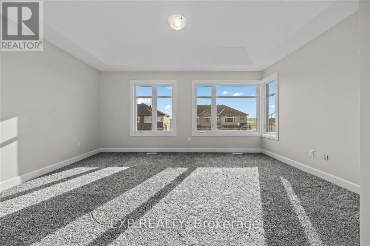 70 EASTWOOD DRIVE - 21