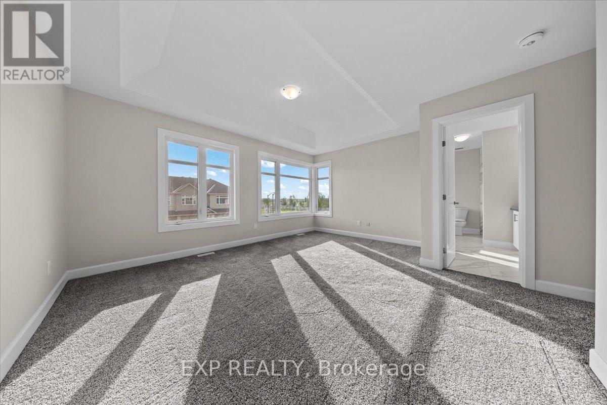 70 EASTWOOD DRIVE - 23