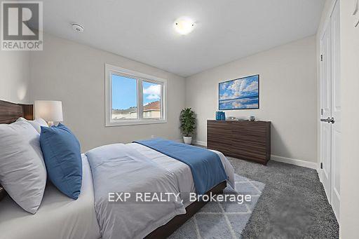 70 EASTWOOD DRIVE - 30