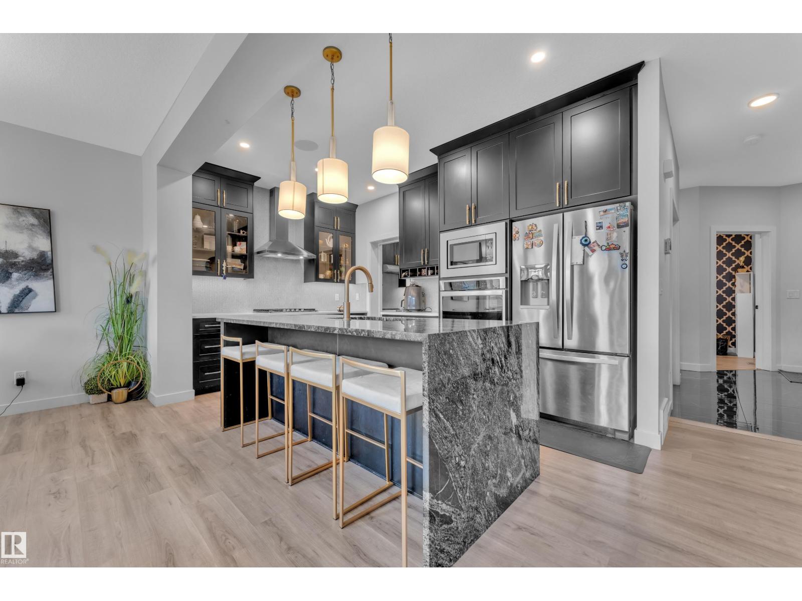 5213 22A AV SW, Edmonton