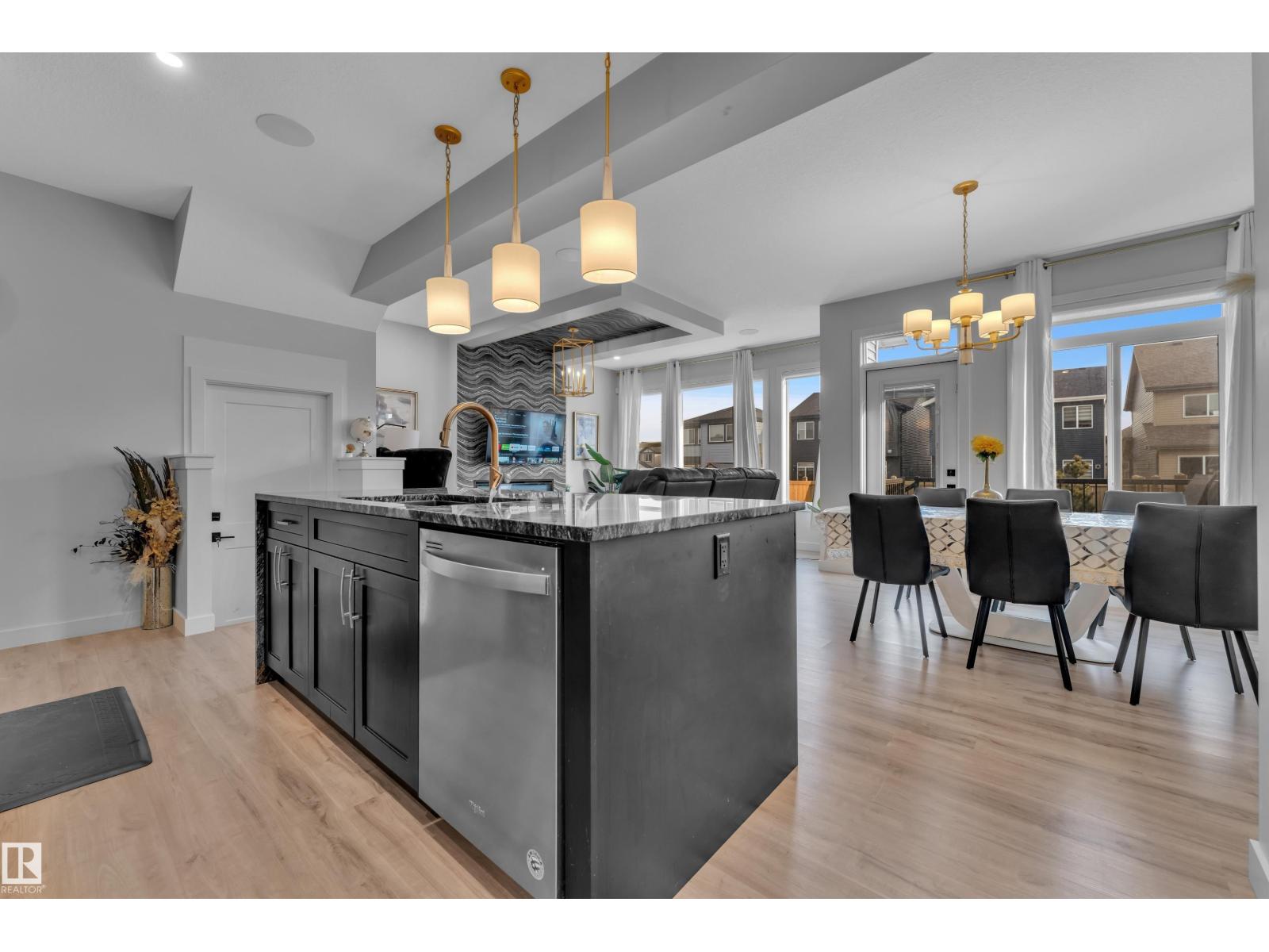 5213 22A AV SW, Edmonton