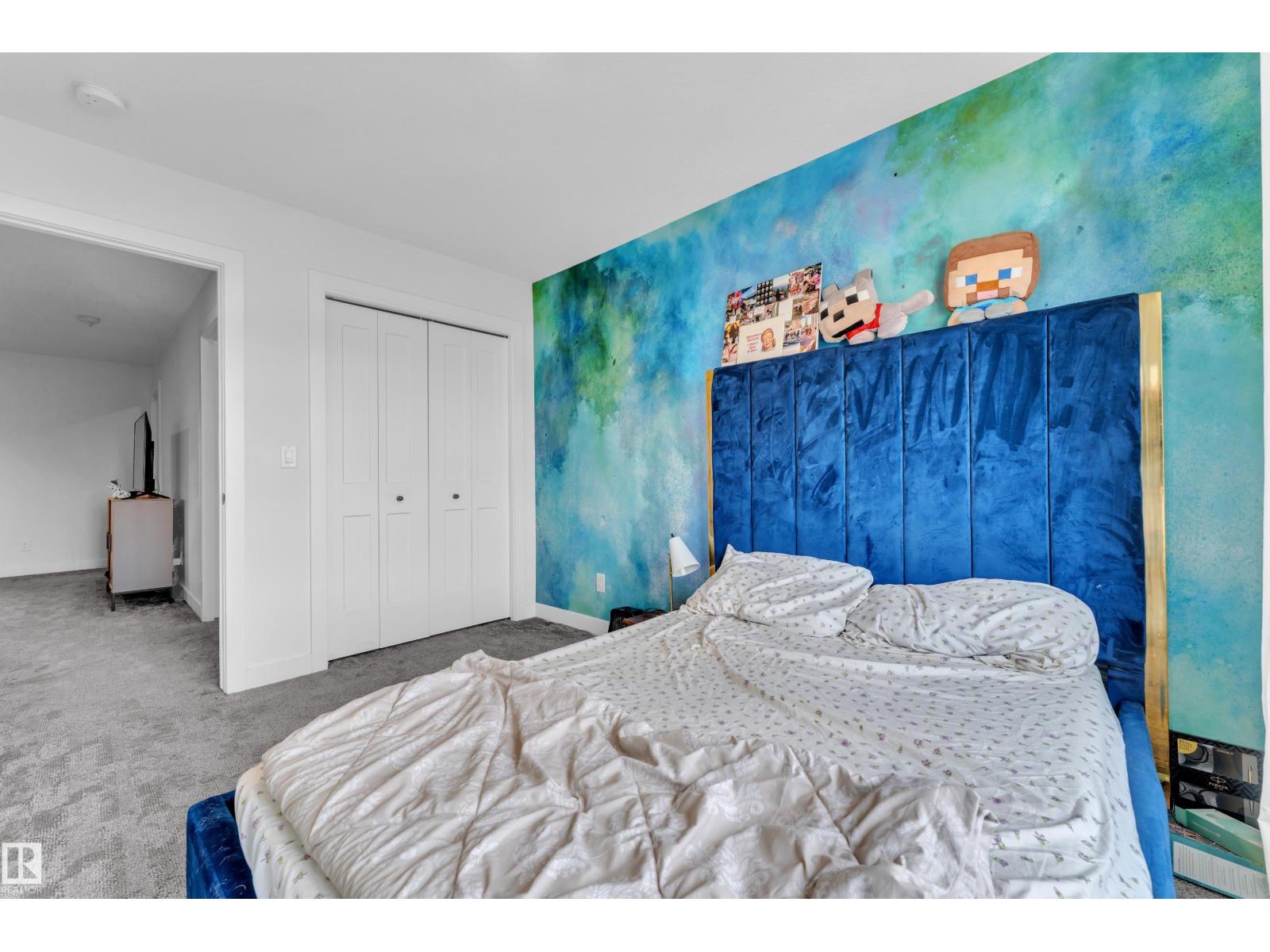 5213 22A AV SW, Edmonton