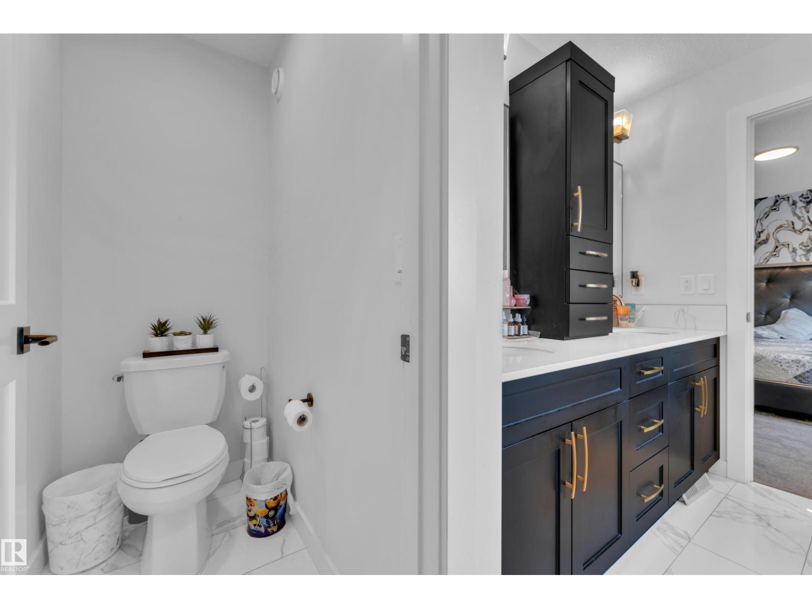 5213 22A AV SW, Edmonton