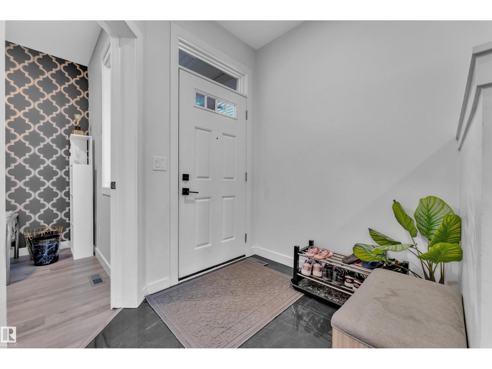 5213 22A AV SW, Edmonton