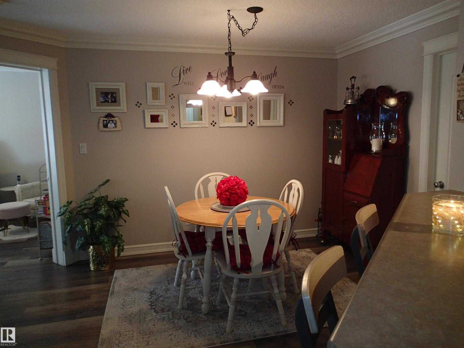 #206 10208 120 ST NW, Edmonton