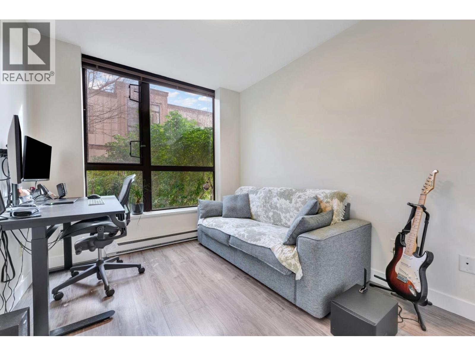 304 511 ROCHESTER AVENUE, Coquitlam