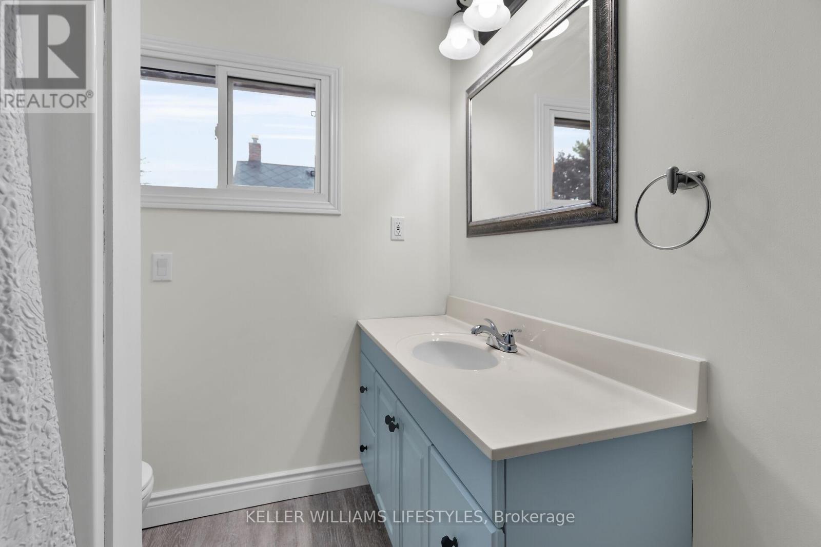 95 JOHN STREET E Property Photo