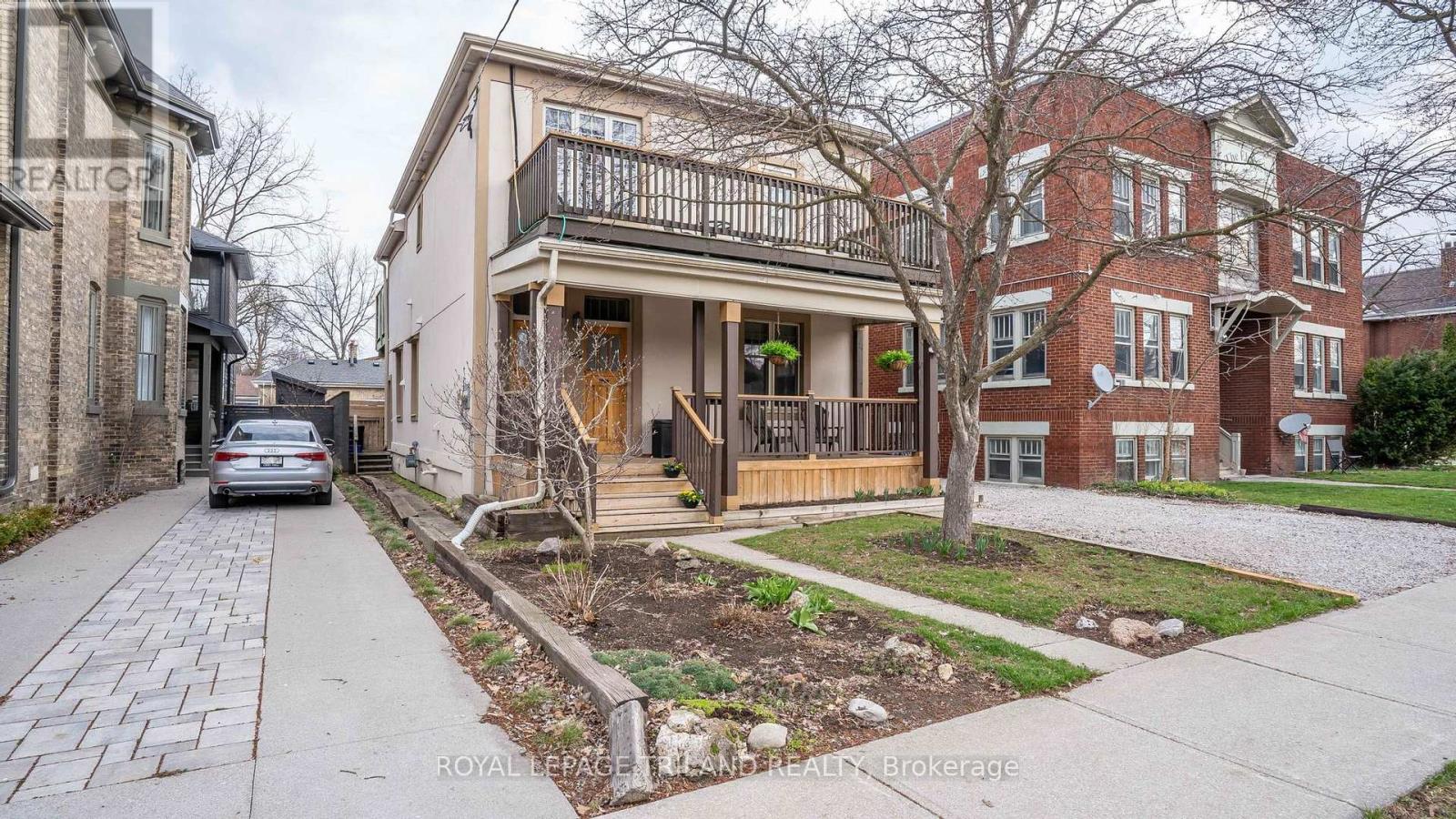 114 ELMWOOD AVENUE E Property Photo