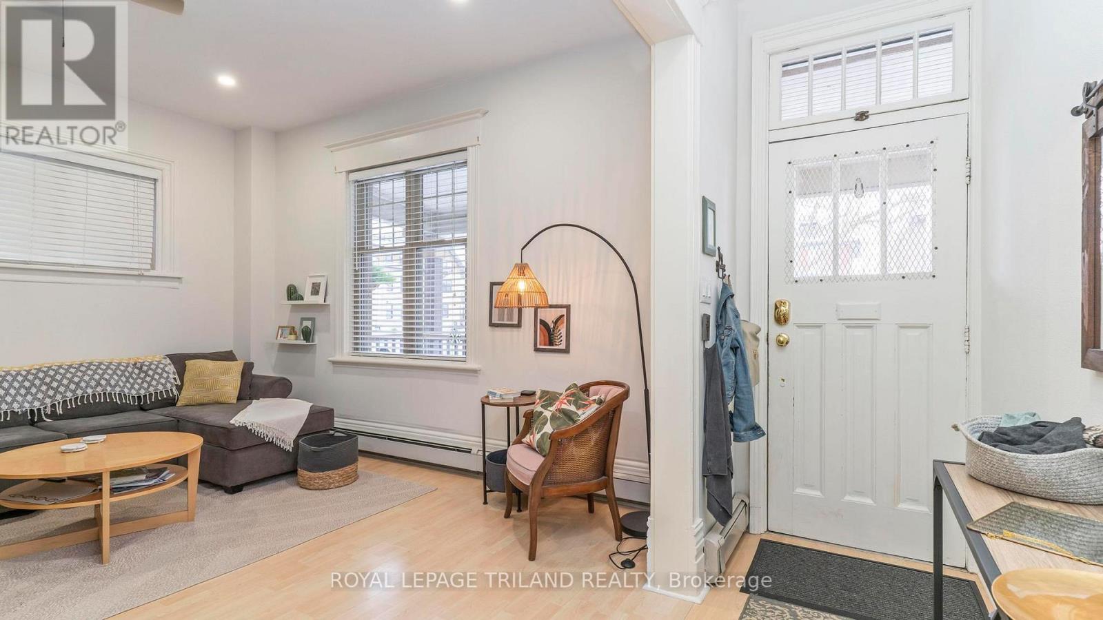 114 ELMWOOD AVENUE E Property Photo