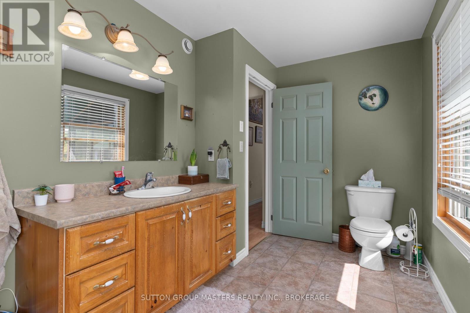 305 CHURCH ROAD - 15