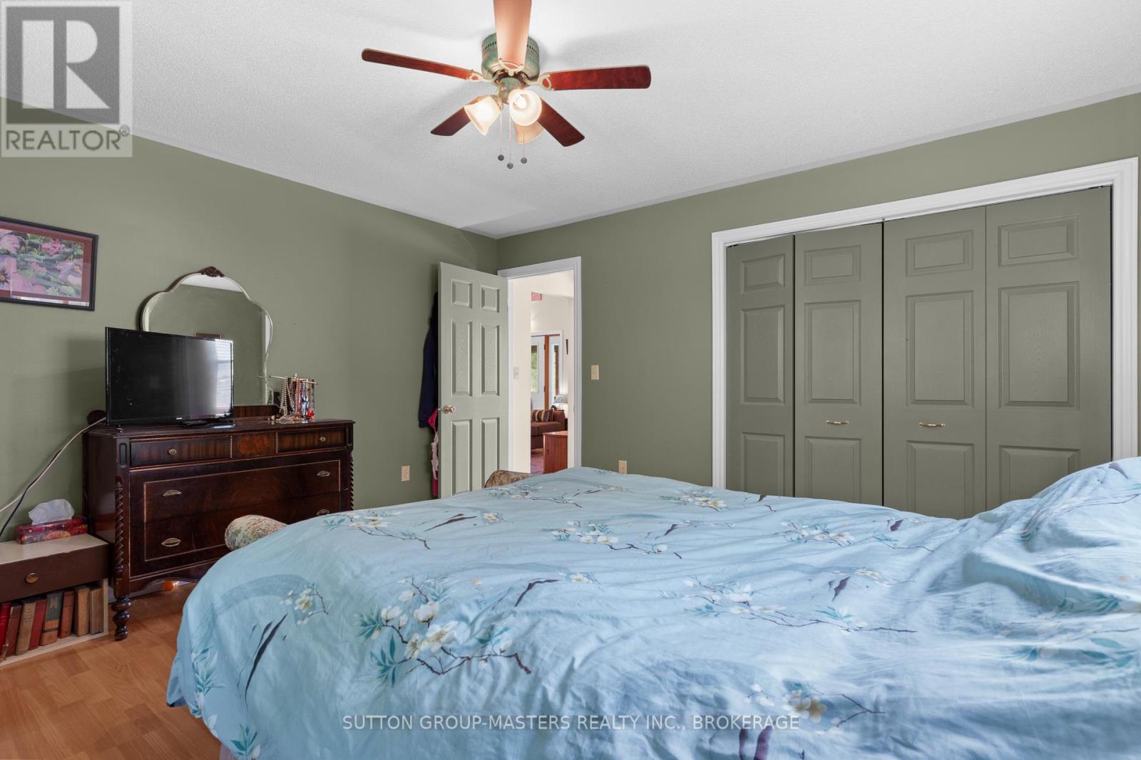 305 CHURCH ROAD - 18