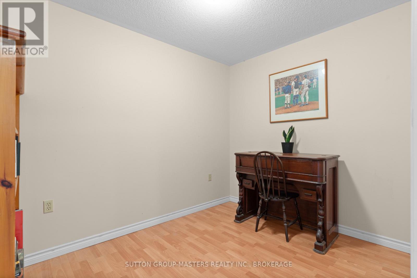 305 CHURCH ROAD - 20