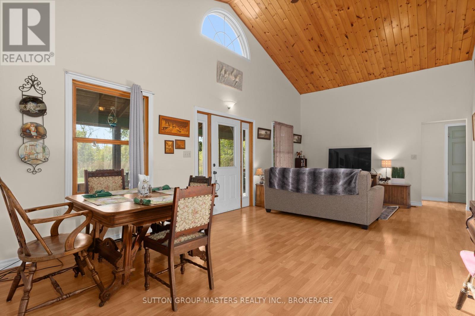 305 CHURCH ROAD - 7