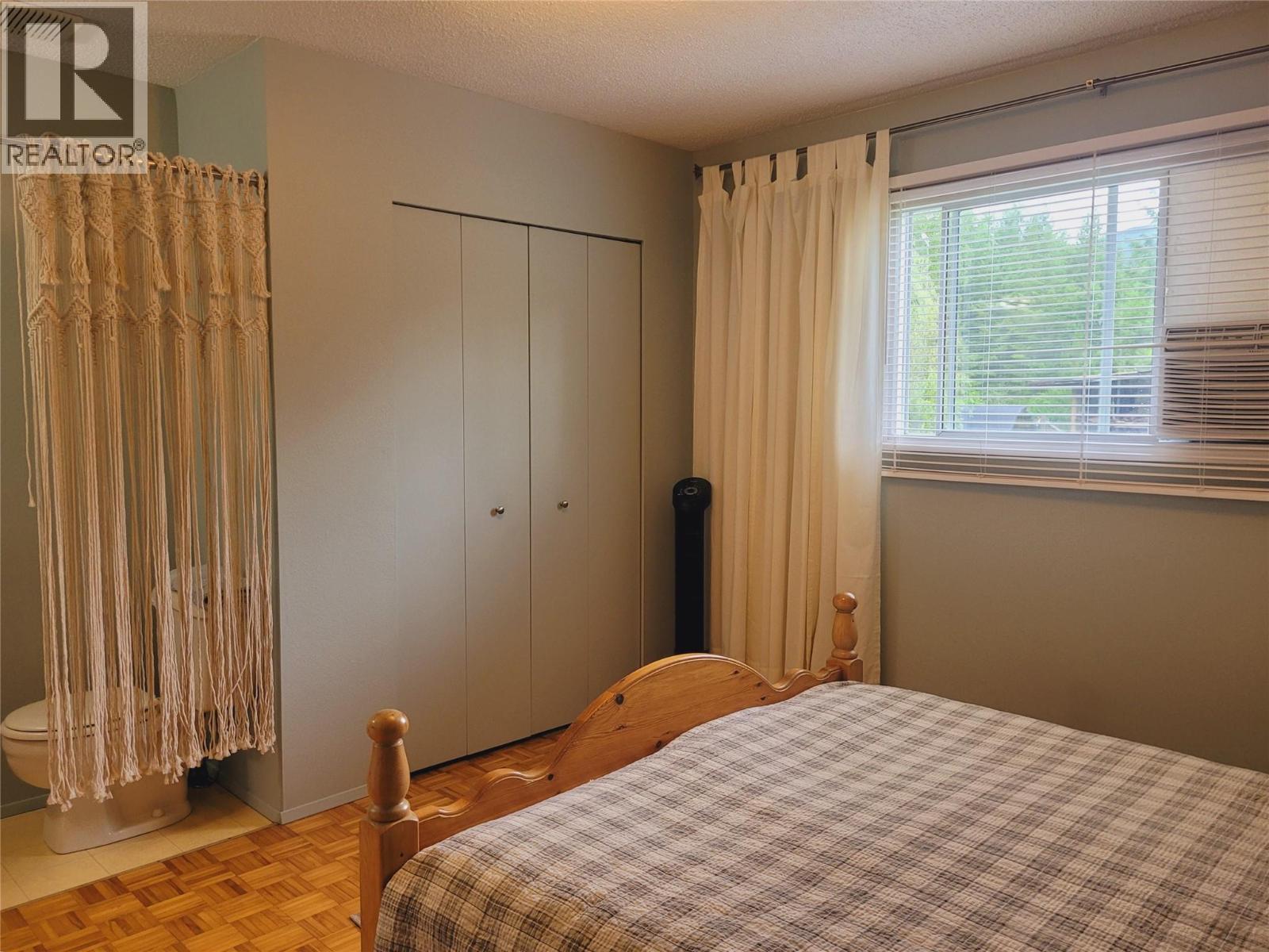 1249 THOMPSON DRIVE - 13