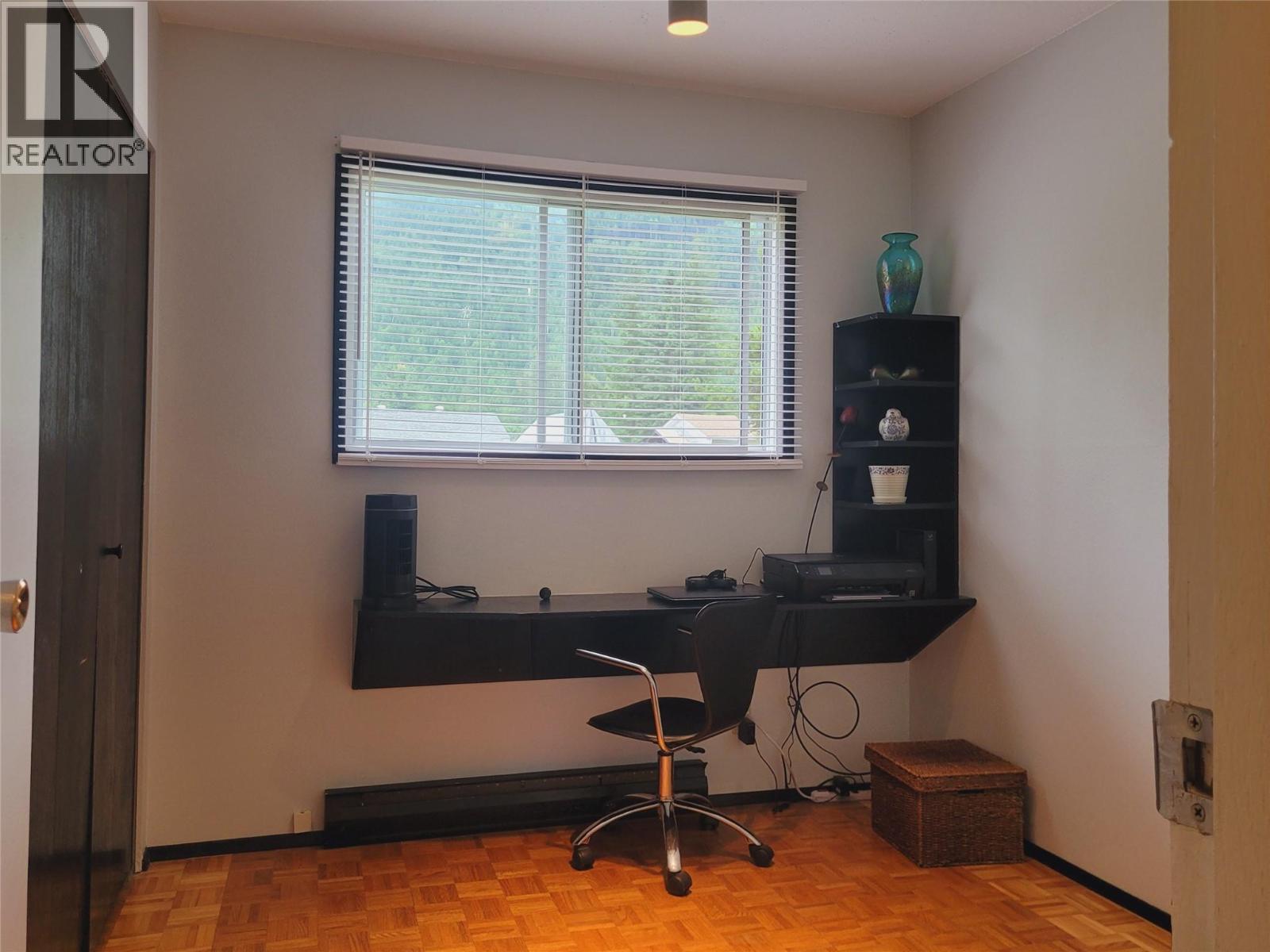 1249 THOMPSON DRIVE - 16