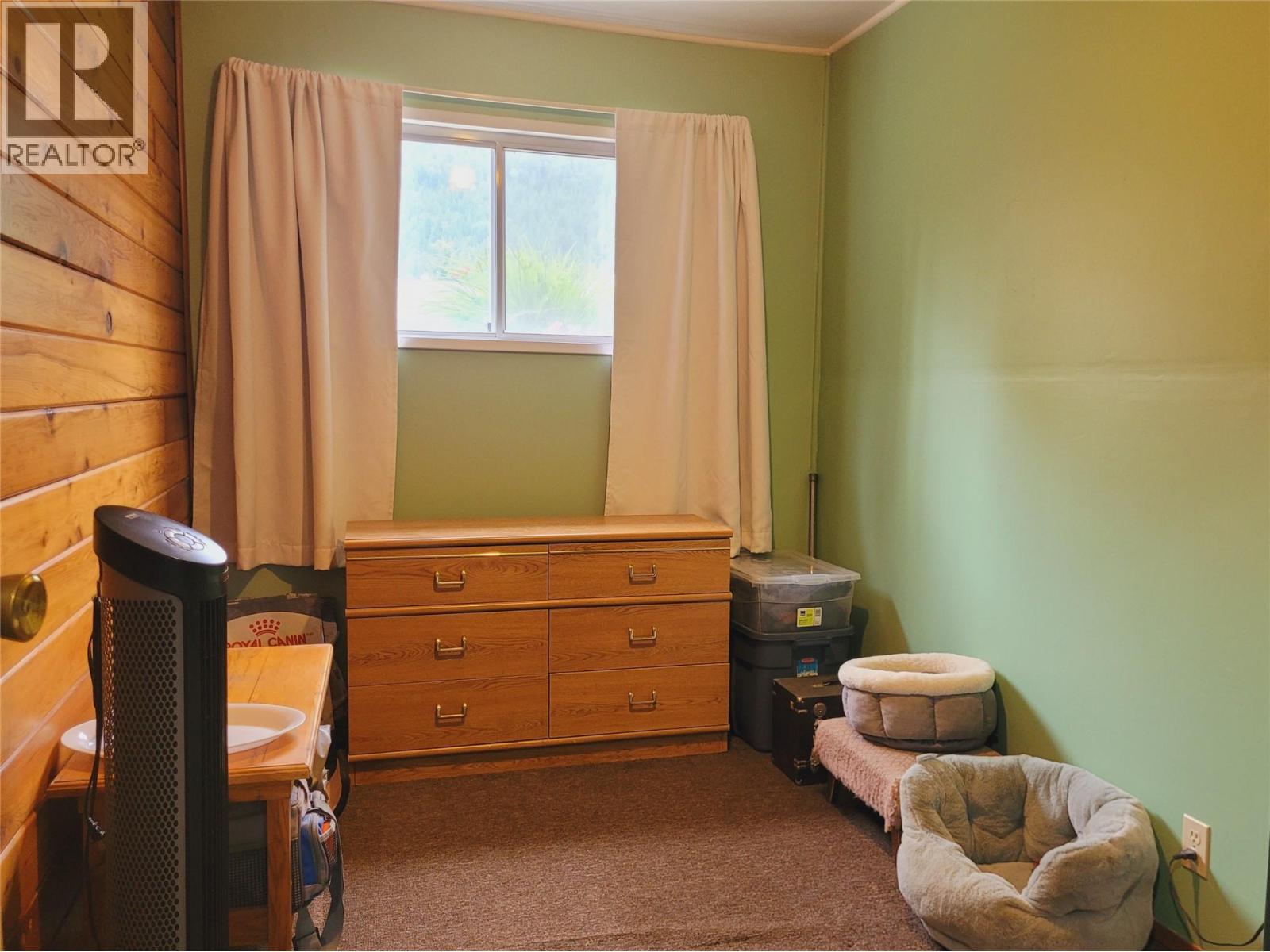 1249 THOMPSON DRIVE - 20