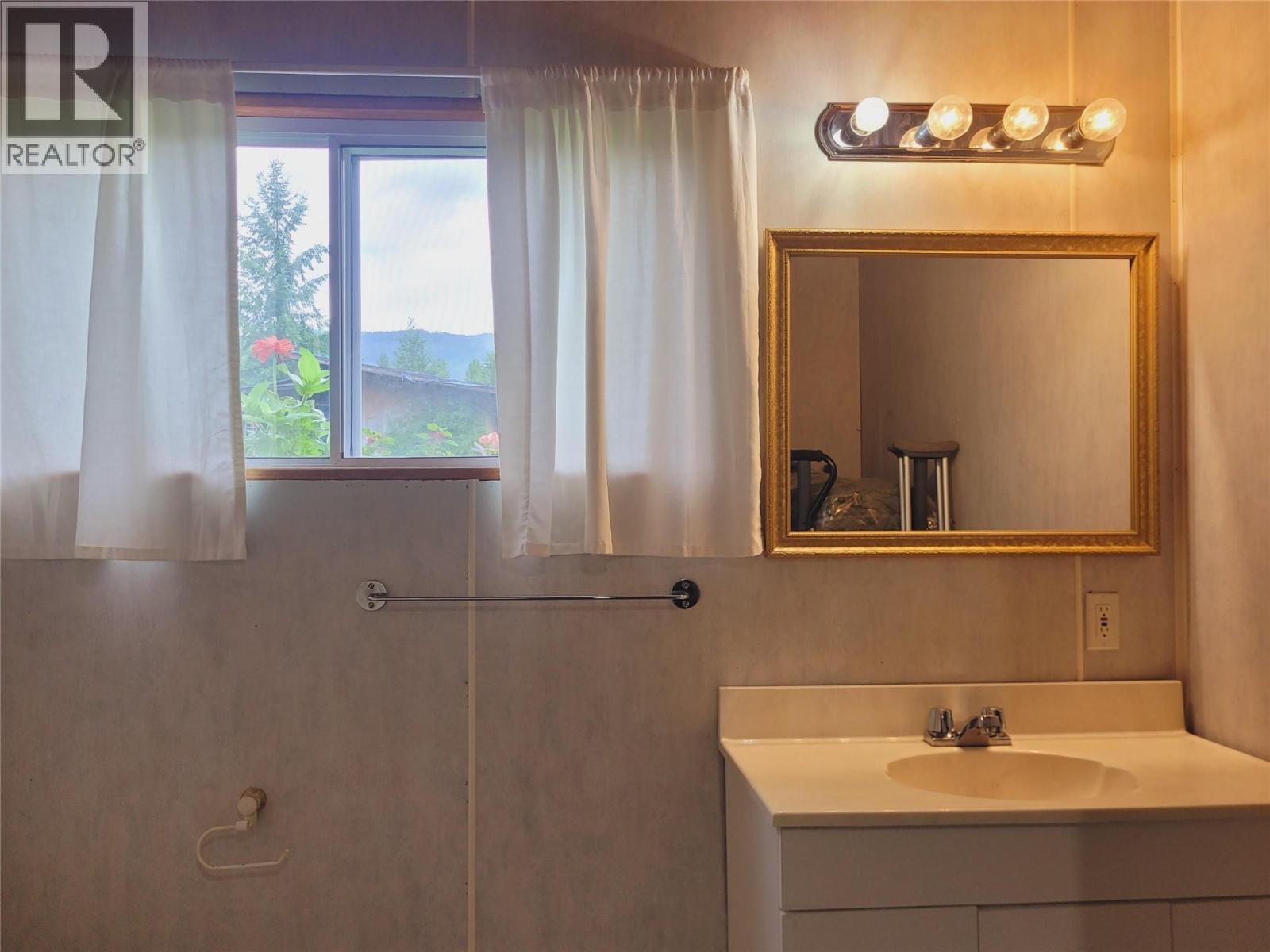 1249 THOMPSON DRIVE - 22