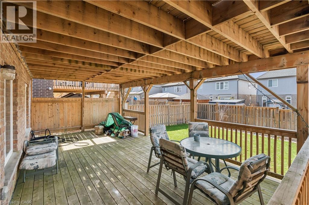 132 COKER Crescent — photo 39
