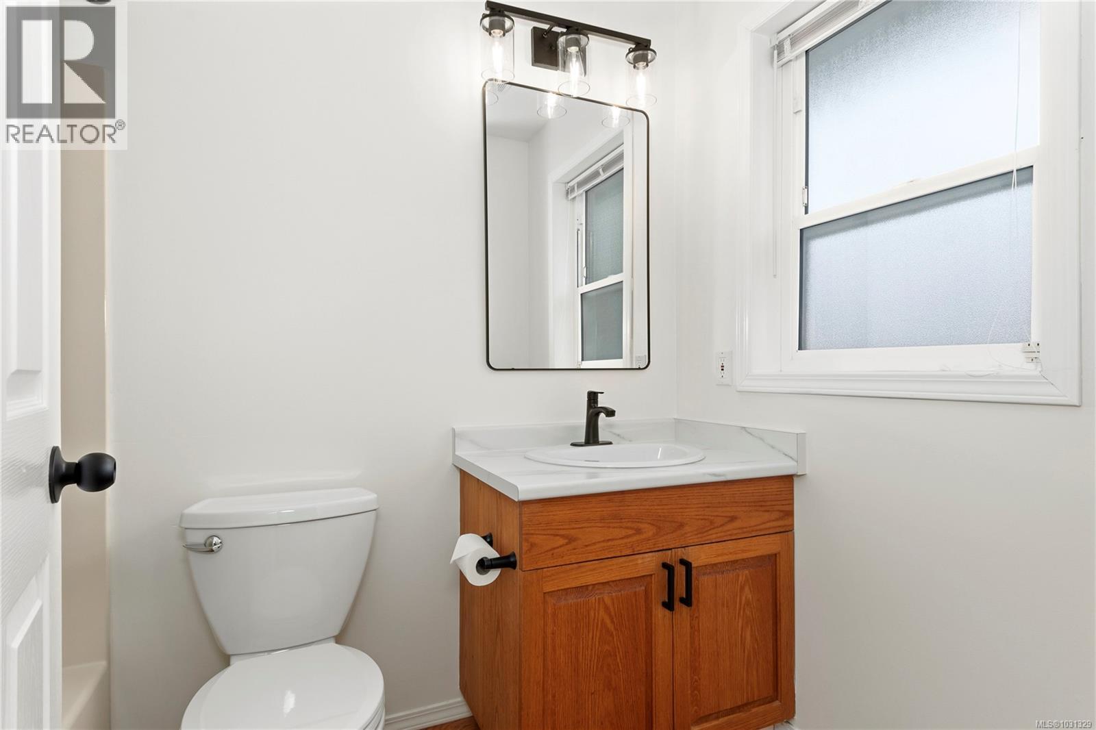 880 Nicholls Rd, Campbell River