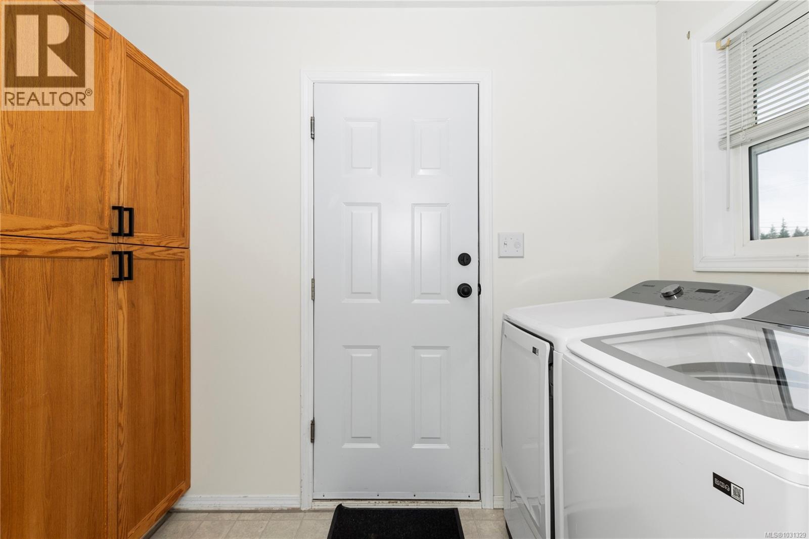 880 Nicholls Rd, Campbell River