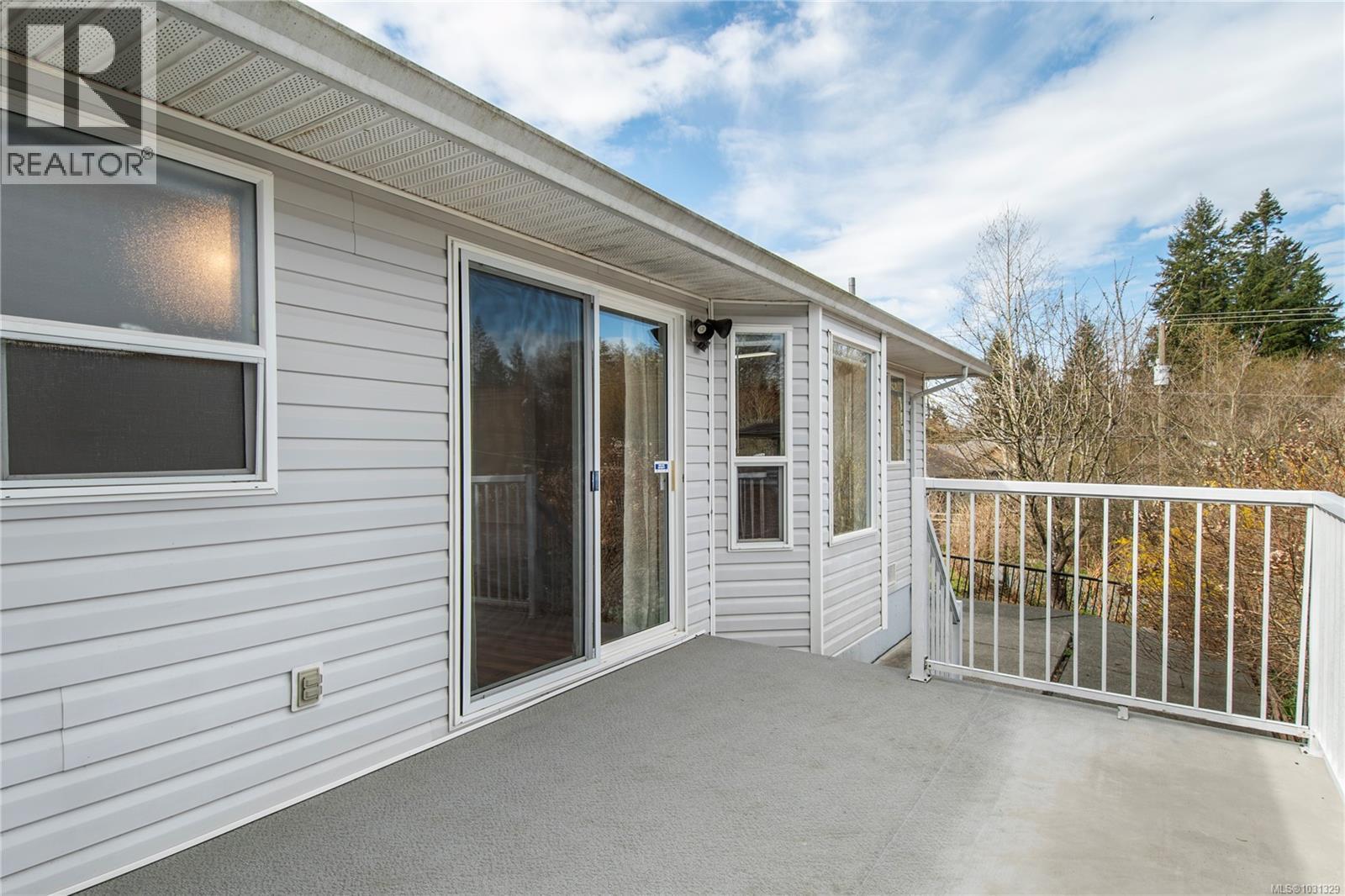 880 Nicholls Rd, Campbell River