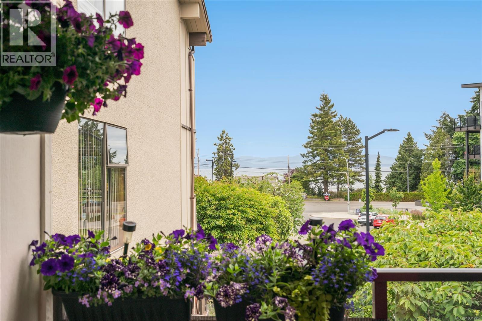 #201 309 Morison Ave - 19