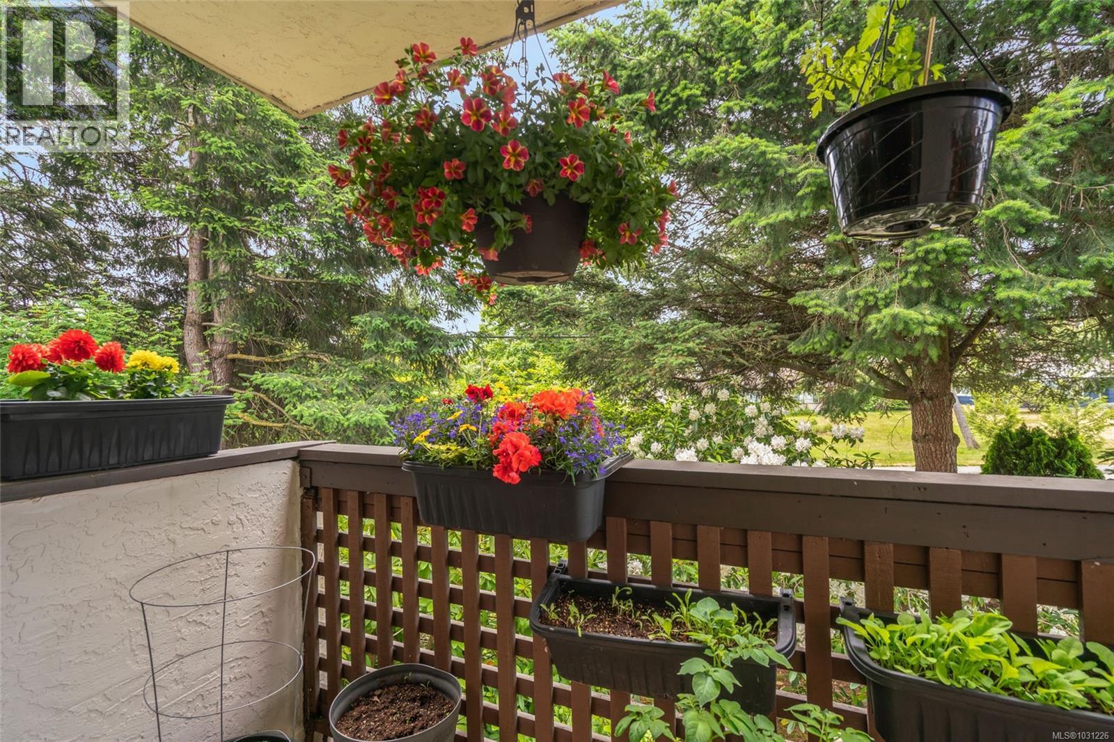 #201 309 Morison Ave - 23