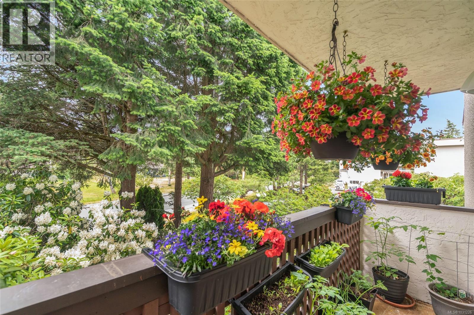 #201 309 Morison Ave - 24