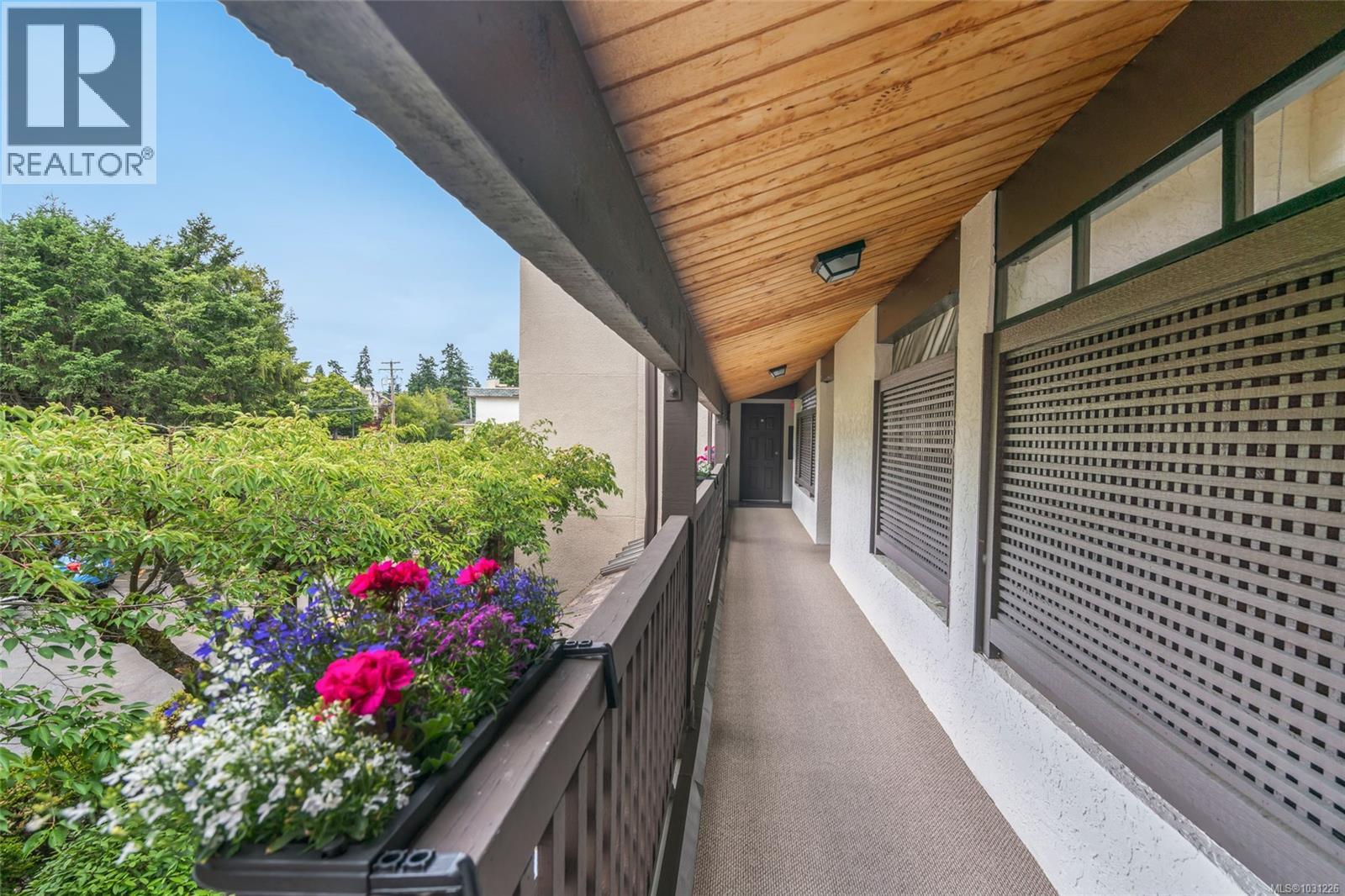 #201 309 Morison Ave - 27