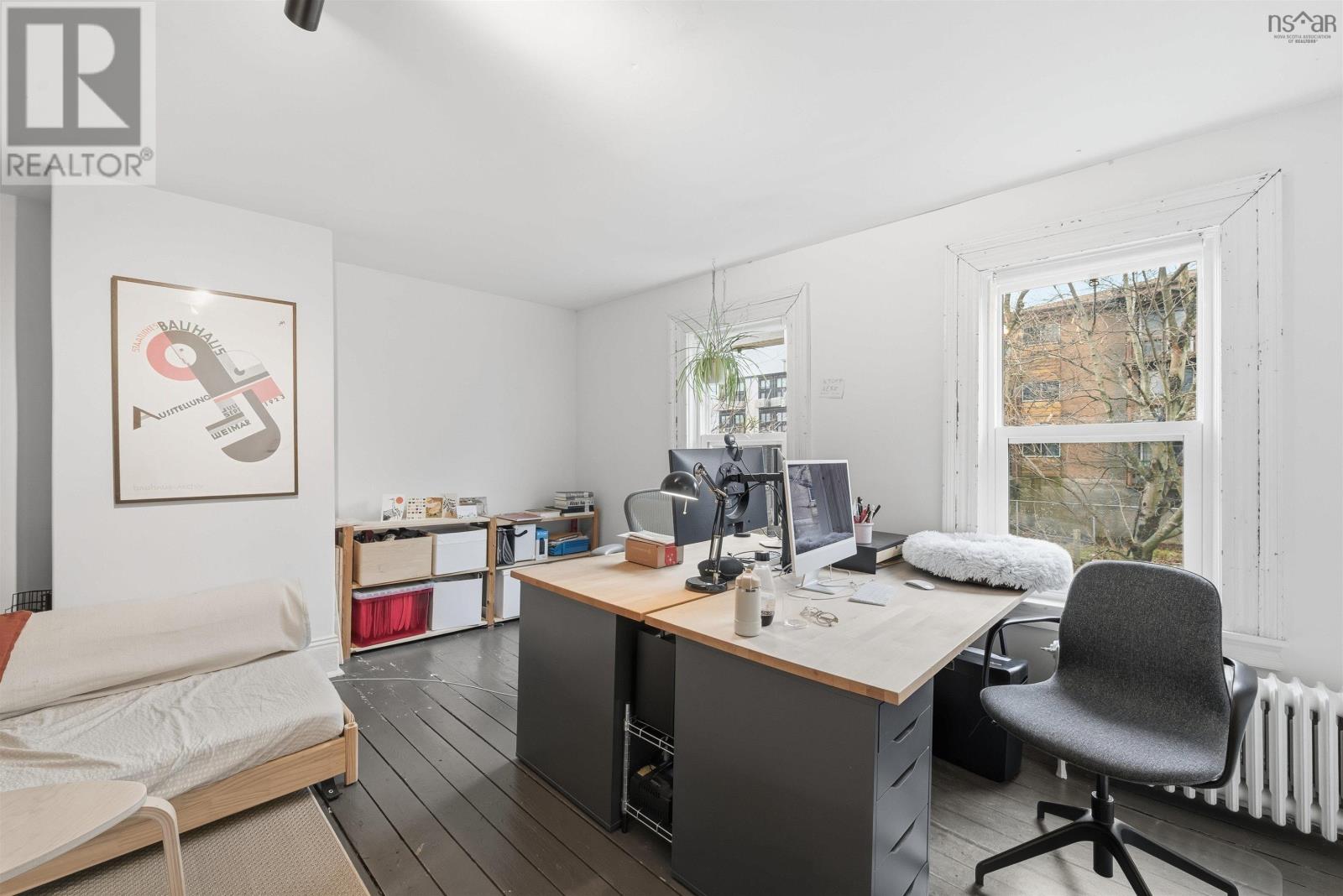 Property 22 of 38 of 2464 Creighton Street