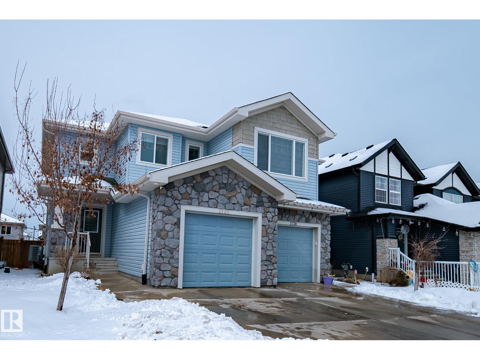 2132 52 ST SW SW, Edmonton