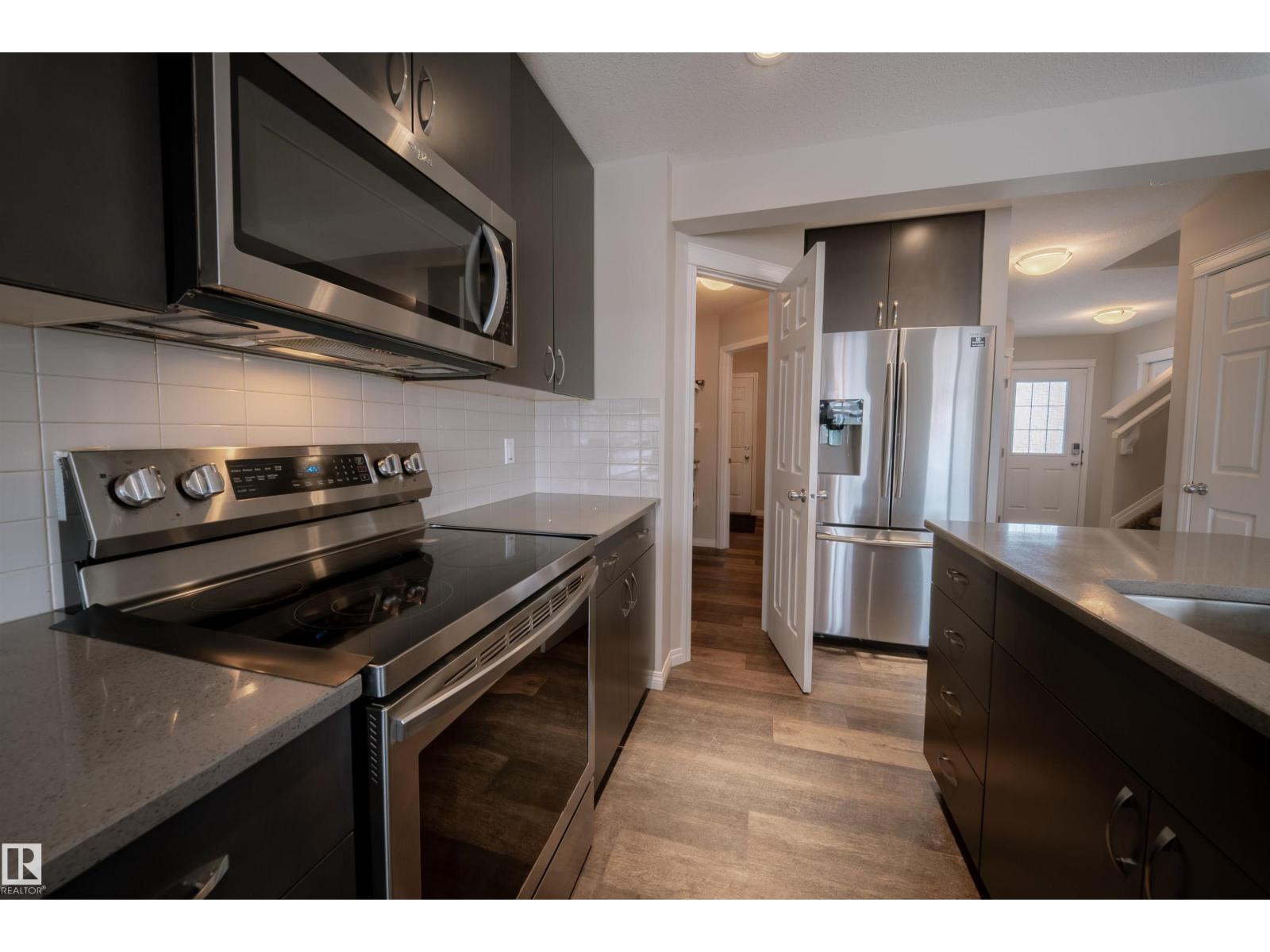 2132 52 ST SW, Edmonton